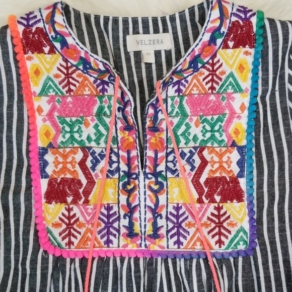 Velzera Pompom Tunic - Picture 3 of 8